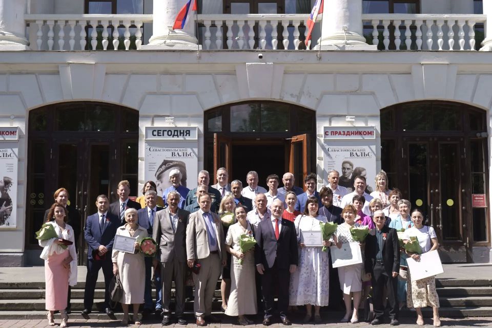Коллектив Нового Херсонеса стал лауреатом премии города Севастополя в сфере туризма Коллектив Нового Херсонеса стал лауреатом премии города Севастополя в сфере туризма