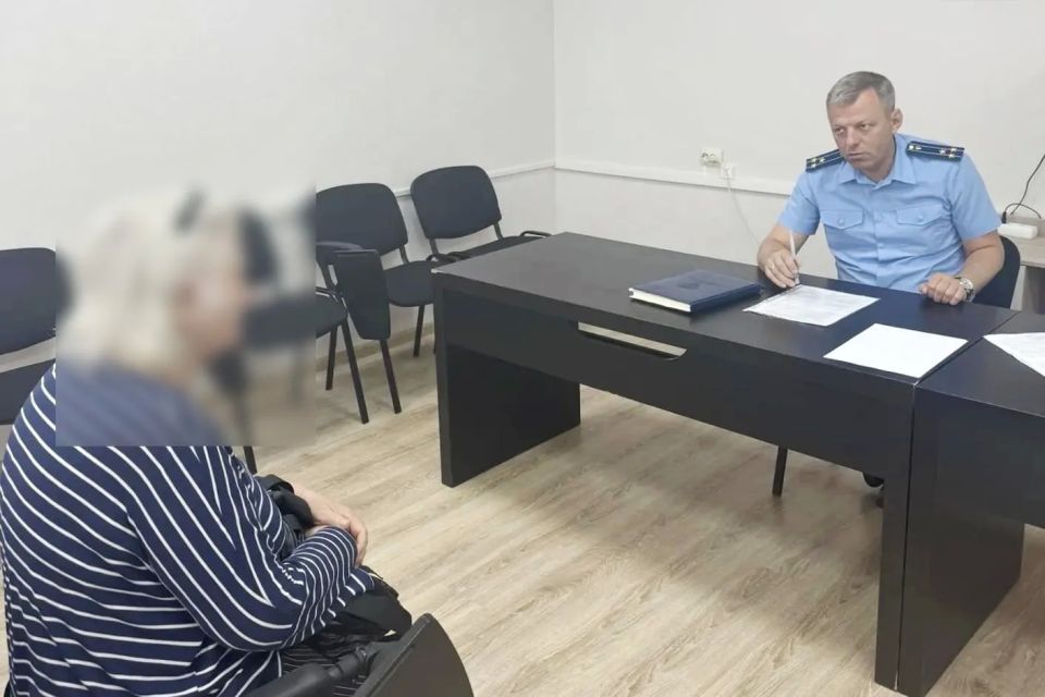 Прокуратура Ленинского района г. Севастополя провела прием граждан в филиале фонда «Защитники Отечества» в городе Севастополе Прокуратура Ленинского района г. Севастополя провела прием граждан в филиале фонда «Защитники Отечества» в городе Севастополе
