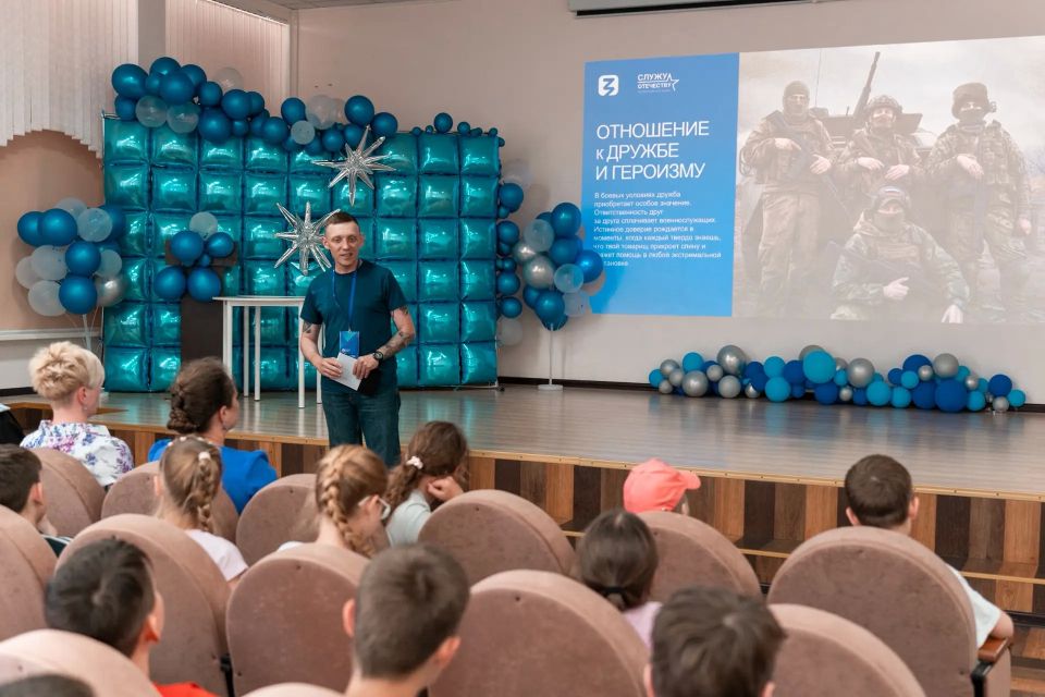 Михаил Развожаев: Общество «Знание» и Государственный фонд «Защитники Отечества» запустили патриотическую инициативу, главными героями которой выступят ветераны и участники специальной военной операции Михаил Развожаев: Общество «Знание» и Государственный фонд «Защитники Отечества» запустили патриотическую инициативу, главными героями которой выступят ветераны и участники специальной военной операции