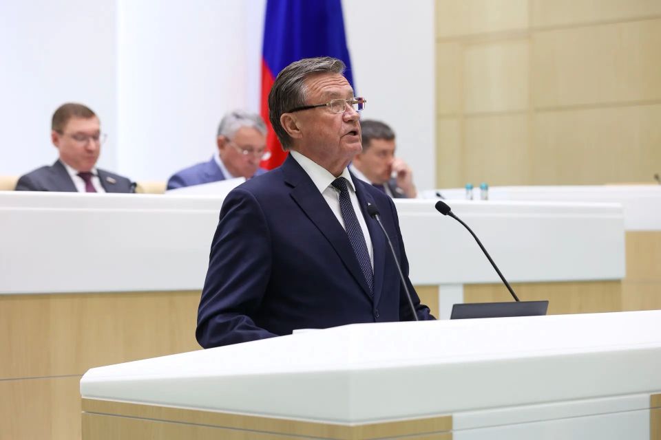 Екатерина Алтабаева: Одобрен закон, которым вводится лицензирование деятельности по оптовой, розничной и развозной торговле табачной и никотинсодержащей продукцией