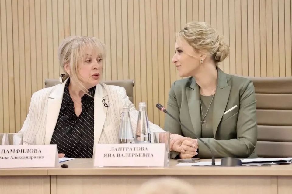 В Москве, в Доме прав человека севастопольский Уполномоченный Павел Буцай принял участие в работе Всероссийского координационного совета уполномоченных по правам человека с участием государственных защитников прав человека... В Москве, в Доме прав человека севастопольский Уполномоченный Павел Буцай принял участие в работе Всероссийского координационного совета уполномоченных по правам человека с участием государственных защитников прав человека...