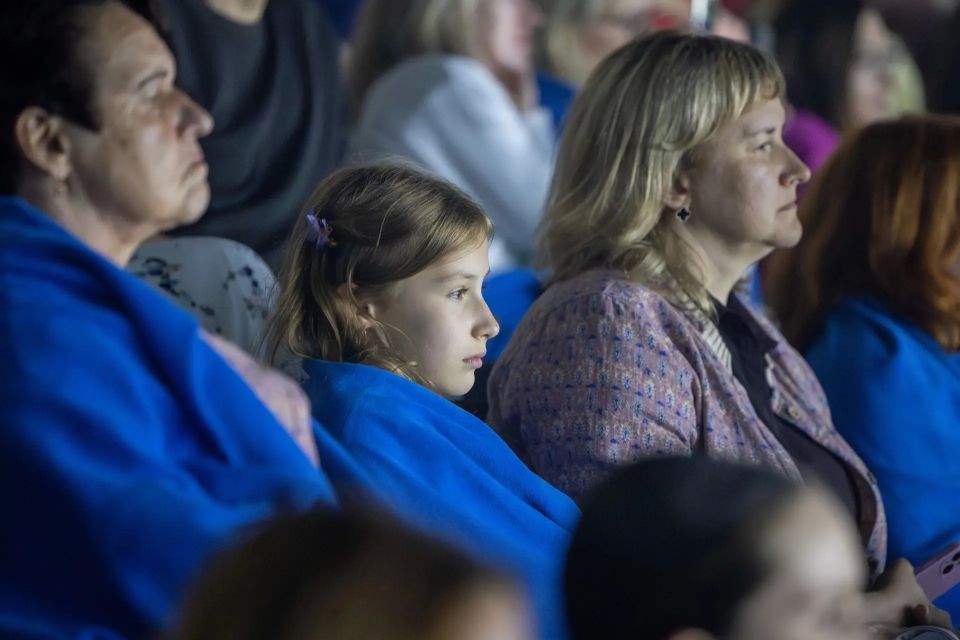В это непростое время под открытым небом Нового Херсонеса состоялся подарочный показ спектакля Грифон в рамках акции "МЫ ВМЕСТЕ!" В это непростое время под открытым небом Нового Херсонеса состоялся подарочный показ спектакля Грифон в рамках акции "МЫ ВМЕСТЕ!"
