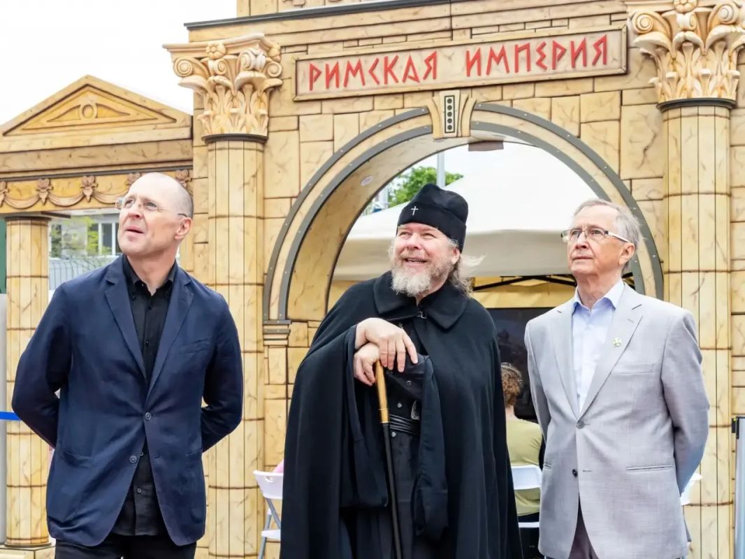 Ваше Высокопреосвященство, дорогой владыка Тихон!