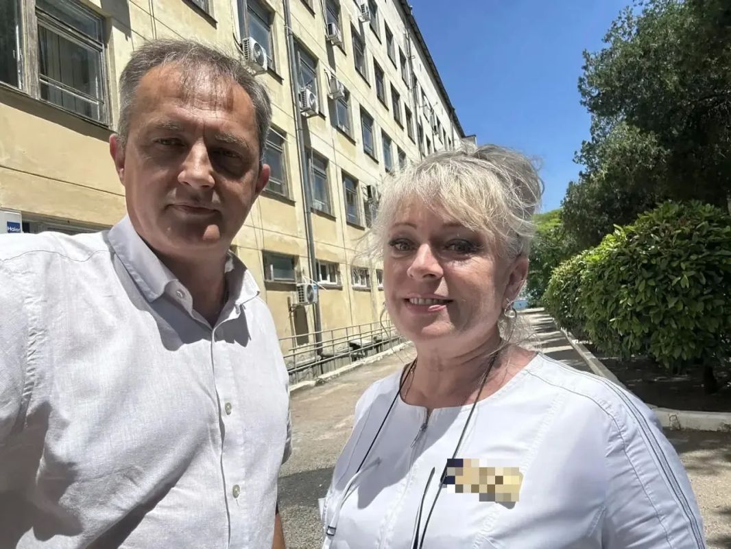 Передали гуманитарную помощь в госпиталь