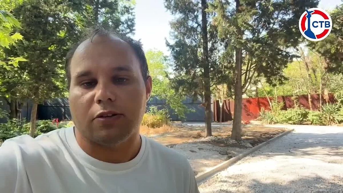В Севастополе благоустраивают сквер Героев Советского Союза Благоустройство сквера в Нахимовском районе проходит по программе «Формирование комфортной городской среды»