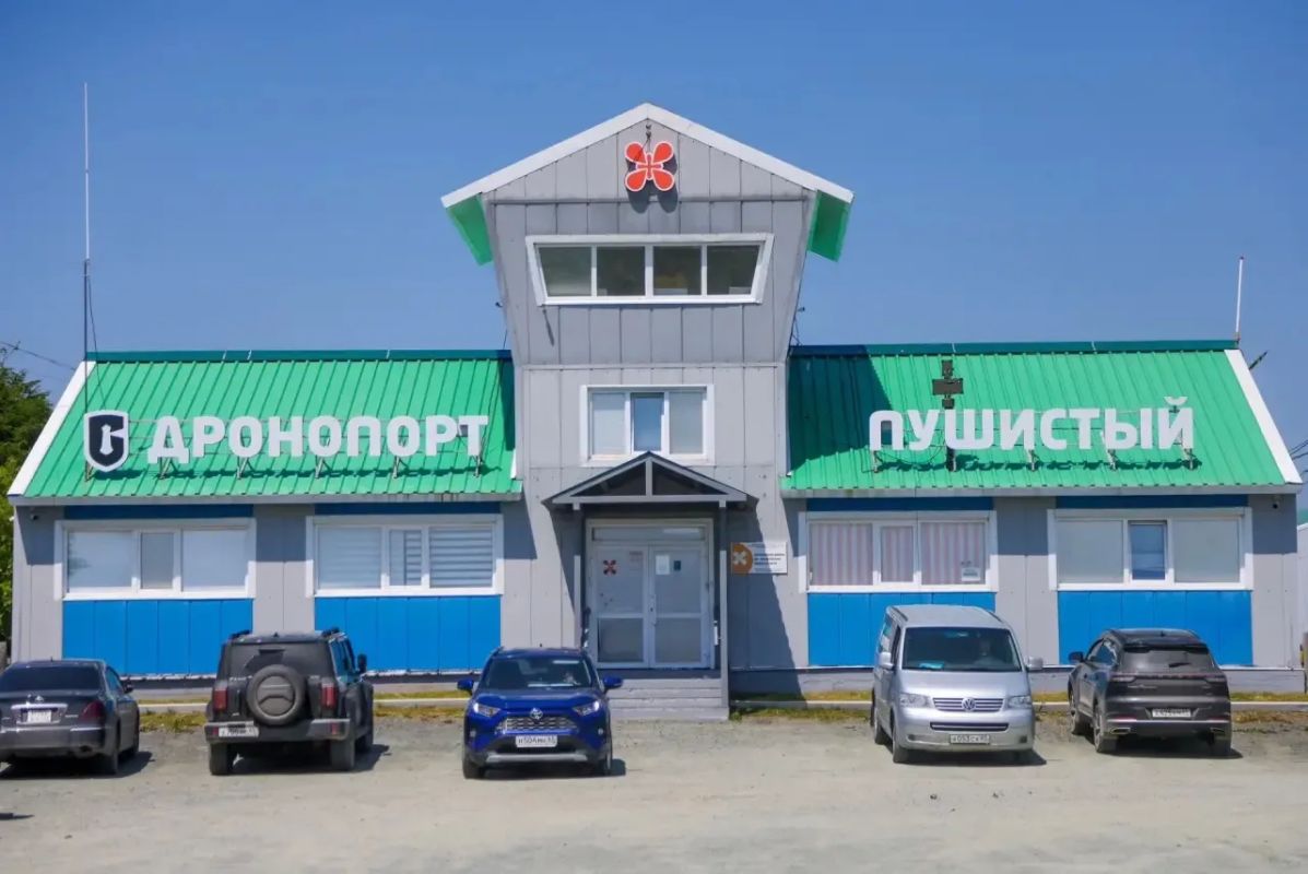 Профориентацию в школах и знакомство молодежи с возможностями беспилотных летательных систем обсуждали на фестивале беспилотных летательных аппаратов «Взлетай» в Сахалинской области Профориентацию в школах и знакомство молодежи с возможностями беспилотных летательных систем обсуждали на фестивале беспилотных летательных аппаратов «Взлетай» в Сахалинской области