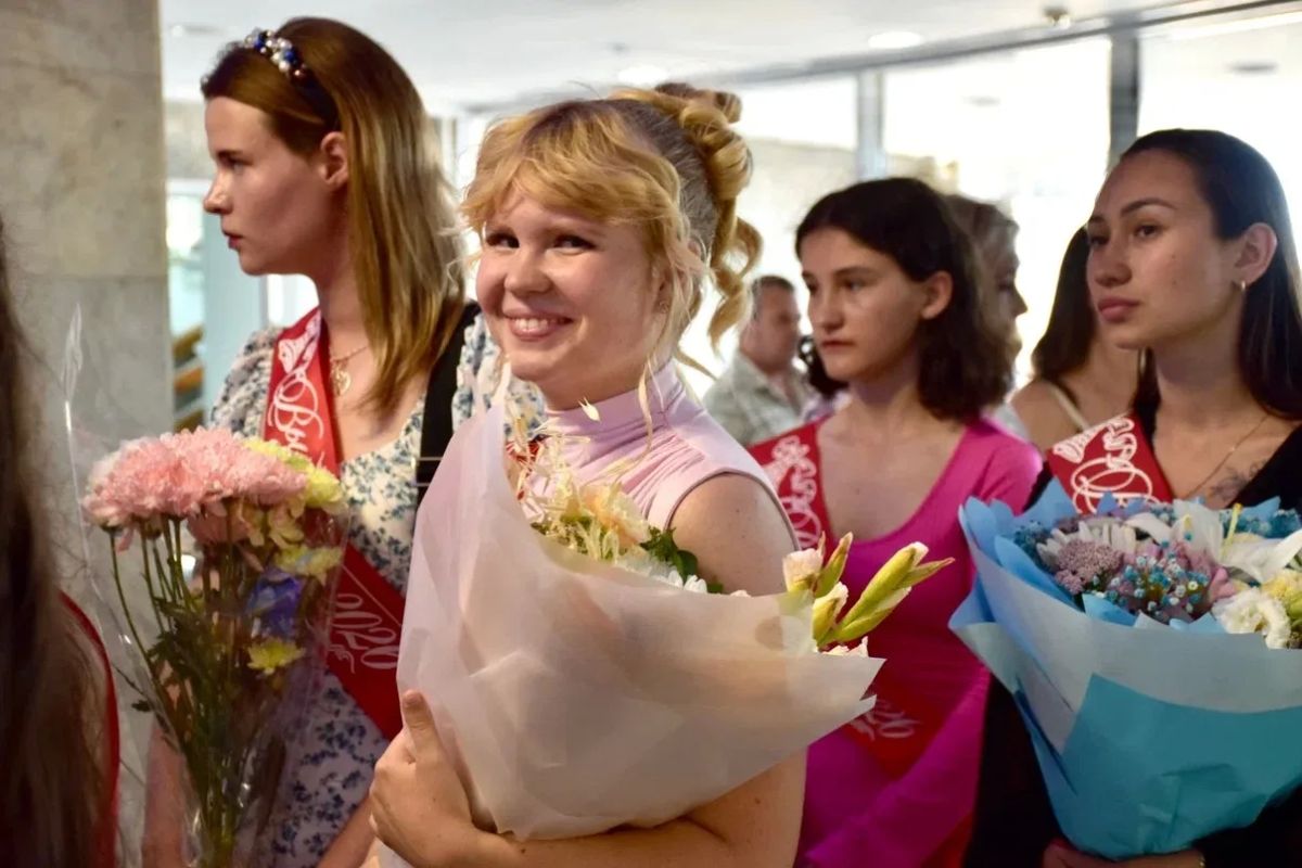 В Севастополе завершился сезон выпускных в школах и учреждениях СПО В Севастополе завершился сезон выпускных в школах и учреждениях СПО
