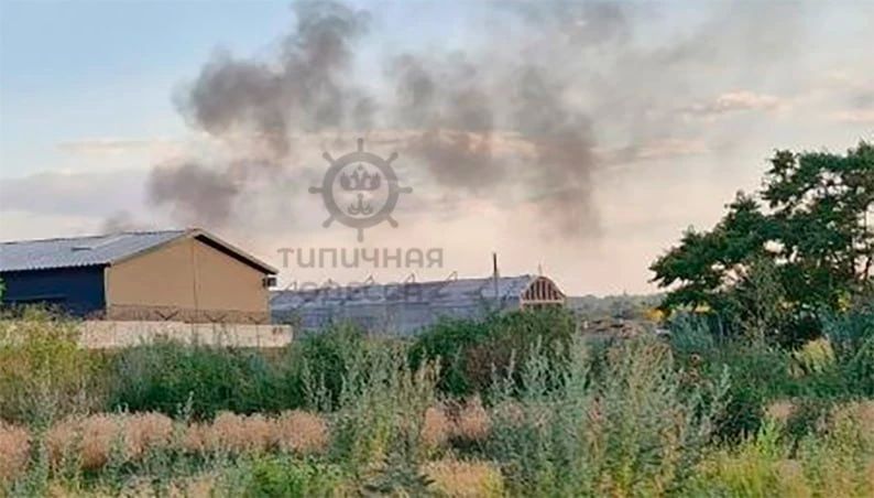 Прилёт ракеты с кассетной боевой частью пришёлся не по подстанции в Усатово, а возле военной части, через дорогу от цементного завода, сообщает "Типичная Одесса": Прилёт ракеты с кассетной боевой частью пришёлся не по подстанции в Усатово, а возле военной части, через дорогу от цементного завода, сообщает "Типичная Одесса":