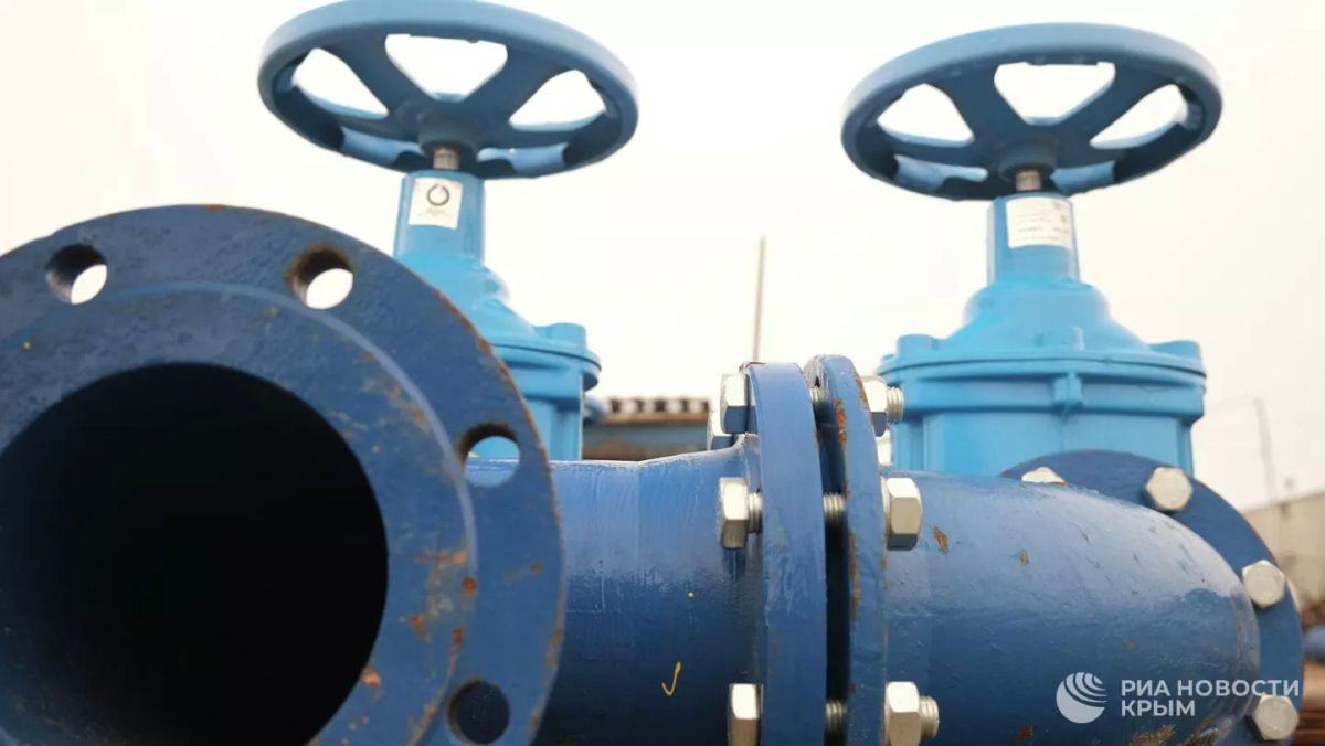 В Крыму и Севастополе обновляют сети по нацпроекту "Инфраструктура для жизни"