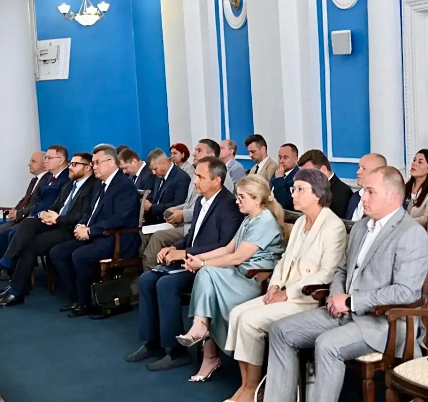 Севастопольский Уполномоченный Павел Буцай принял участие в завершающем заседании IV сессии Законодательного Собрания города Севастополя III созыва Севастопольский Уполномоченный Павел Буцай принял участие в завершающем заседании IV сессии Законодательного Собрания города Севастополя III созыва