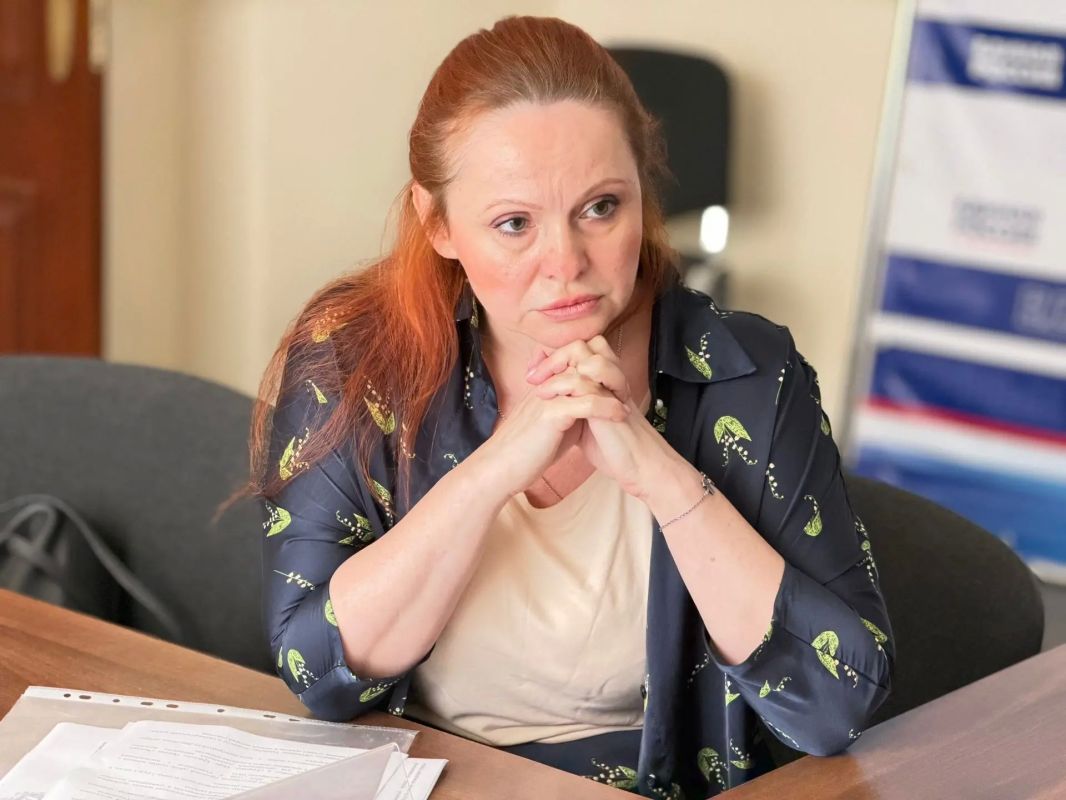 Татьяна Лобач: На площадке Региональной общественной приёмной Председателя Партии «Единая Россия» Д. А. Медведева провела плановый приём граждан, посвящённый вопросам защиты прав в трудовой сфере Татьяна Лобач: На площадке Региональной общественной приёмной Председателя Партии «Единая Россия» Д. А. Медведева провела плановый приём граждан, посвящённый вопросам защиты прав в трудовой сфере