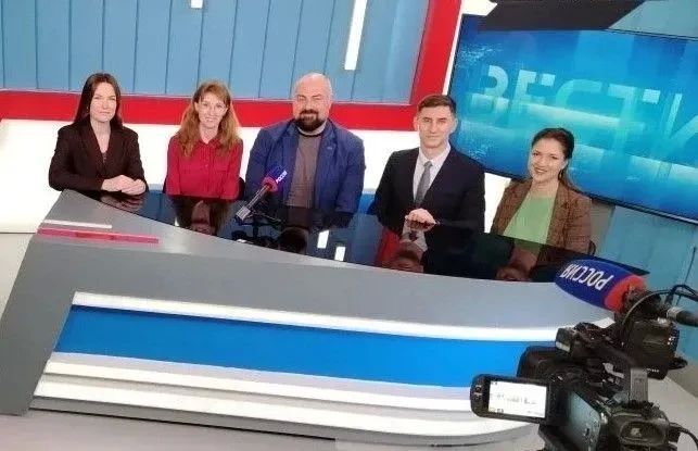 Сегодня ГТРК «Севастополь» обеспечивает своевременное информирование о событиях в Севастополе с помощью наиболее оперативных источников: интернет-площадок и радиоволны Сегодня ГТРК «Севастополь» обеспечивает своевременное информирование о событиях в Севастополе с помощью наиболее оперативных источников: интернет-площадок и радиоволны