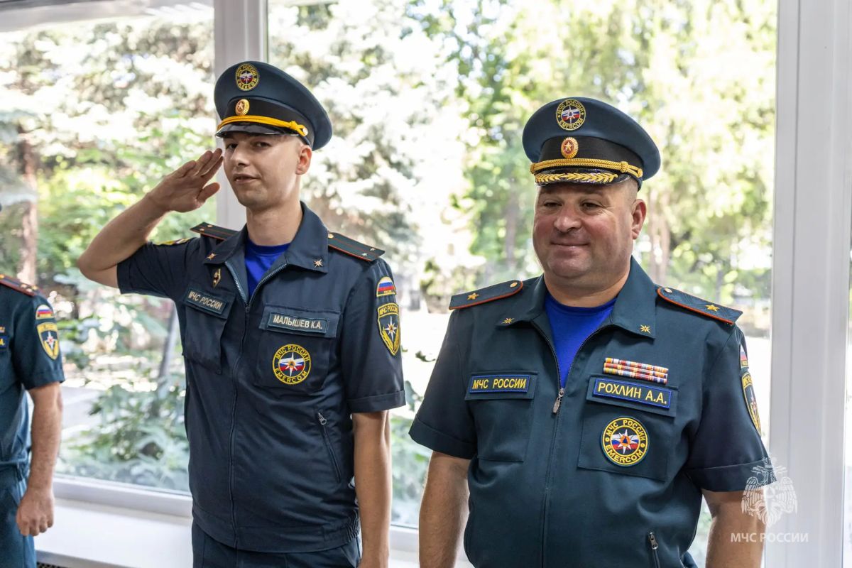 В преддверии Дня Государственного пожарного надзора чествовали севастопольских инспекторов и дознавателей чрезвычайного ведомства В преддверии Дня Государственного пожарного надзора чествовали севастопольских инспекторов и дознавателей чрезвычайного ведомства