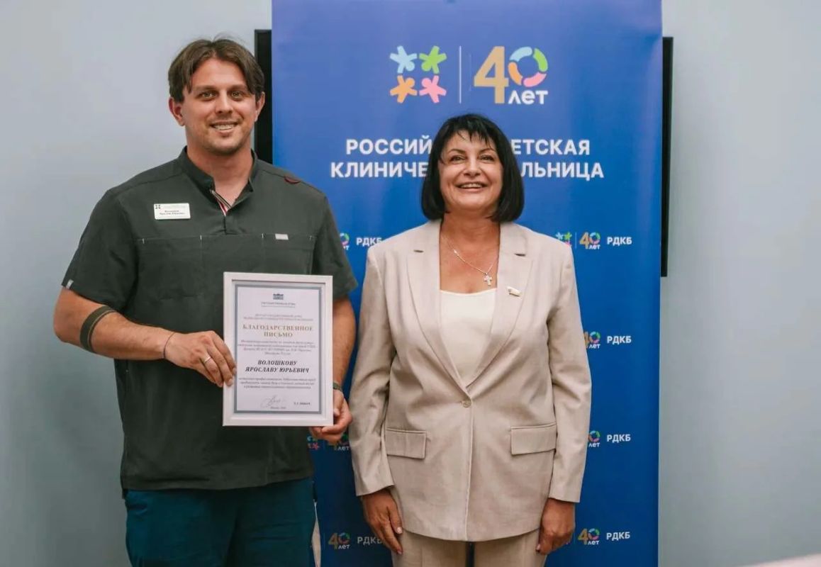 Татьяна Лобач: По поручению губернатора Севастополя Михаила Владимировича Развожаева посетила Российскую детскую клиническую больницу в Москве, где проходили лечение наши ребята, пострадавшие при обрушении балкона в школе №... Татьяна Лобач: По поручению губернатора Севастополя Михаила Владимировича Развожаева посетила Российскую детскую клиническую больницу в Москве, где проходили лечение наши ребята, пострадавшие при обрушении балкона в школе №...