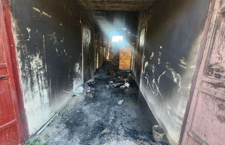 Под Севастополем во время атаки БПЛА сгорела конная база «Белая лошадь» Под Севастополем во время атаки БПЛА сгорела конная база «Белая лошадь»
