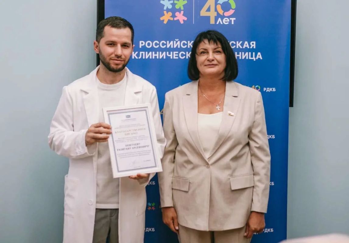 Татьяна Лобач: По поручению губернатора Севастополя Михаила Владимировича Развожаева посетила Российскую детскую клиническую больницу в Москве, где проходили лечение наши ребята, пострадавшие при обрушении балкона в школе №... Татьяна Лобач: По поручению губернатора Севастополя Михаила Владимировича Развожаева посетила Российскую детскую клиническую больницу в Москве, где проходили лечение наши ребята, пострадавшие при обрушении балкона в школе №...