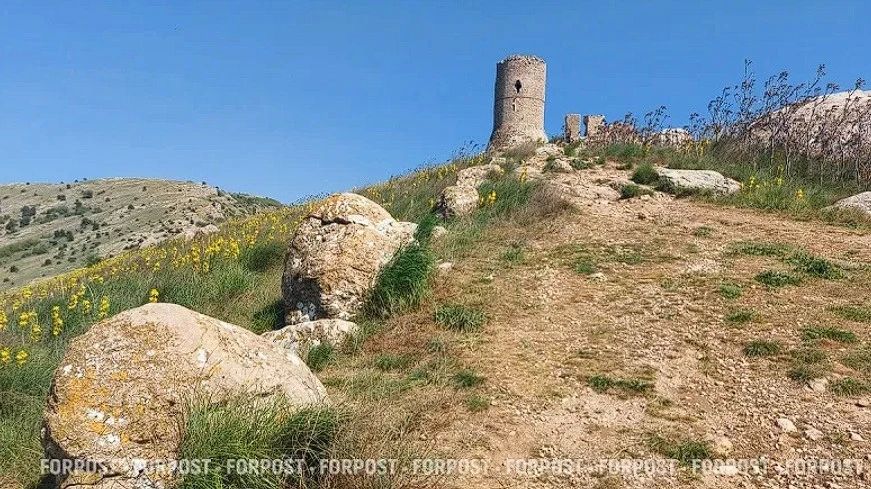 На месте снесённой в Балаклаве «Академии шпионажа» было предместье крепости Чембало На месте снесённой в Балаклаве «Академии шпионажа» было предместье крепости Чембало