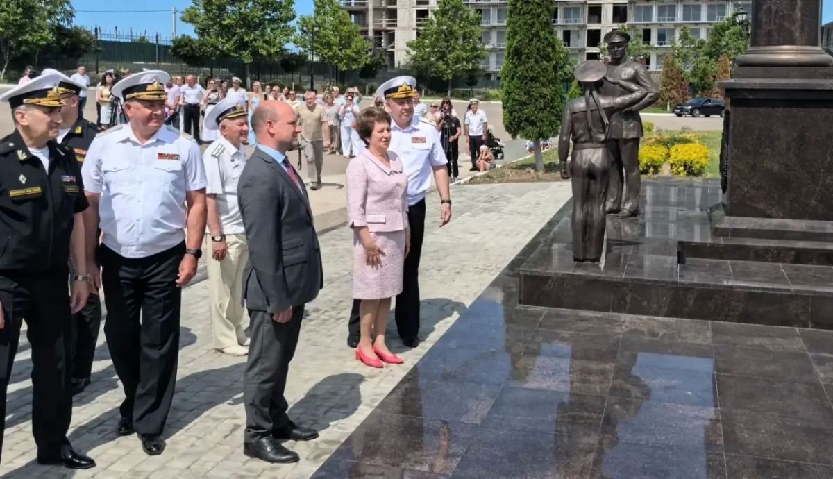 Екатерина Алтабаева: Сегодня приняла участие в торжественном открытии мемориального комплекса «Во славу Российского флота — служим России с детства!» Екатерина Алтабаева: Сегодня приняла участие в торжественном открытии мемориального комплекса «Во славу Российского флота — служим России с детства!»