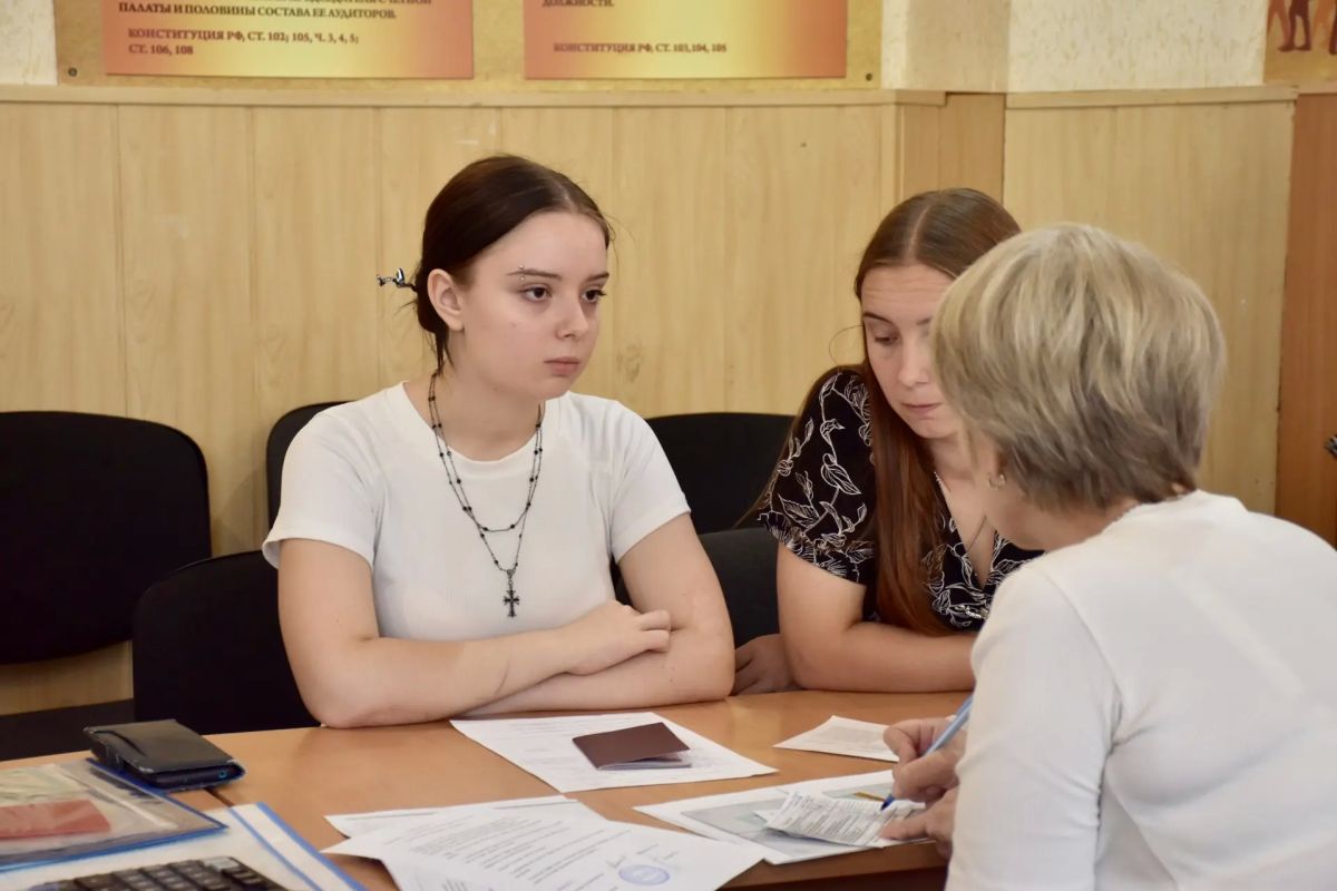 Севастопольский колледж сервиса и торговли принимает абитуриентов Севастопольский колледж сервиса и торговли принимает абитуриентов
