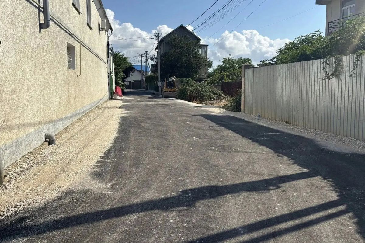 После вмешательства прокуратуры Нахимовского района города Севастополя выполнен ремонт дороги на ул. 5-й Равелинной ___ После вмешательства прокуратуры Нахимовского района города Севастополя выполнен ремонт дороги на ул. 5-й Равелинной ___