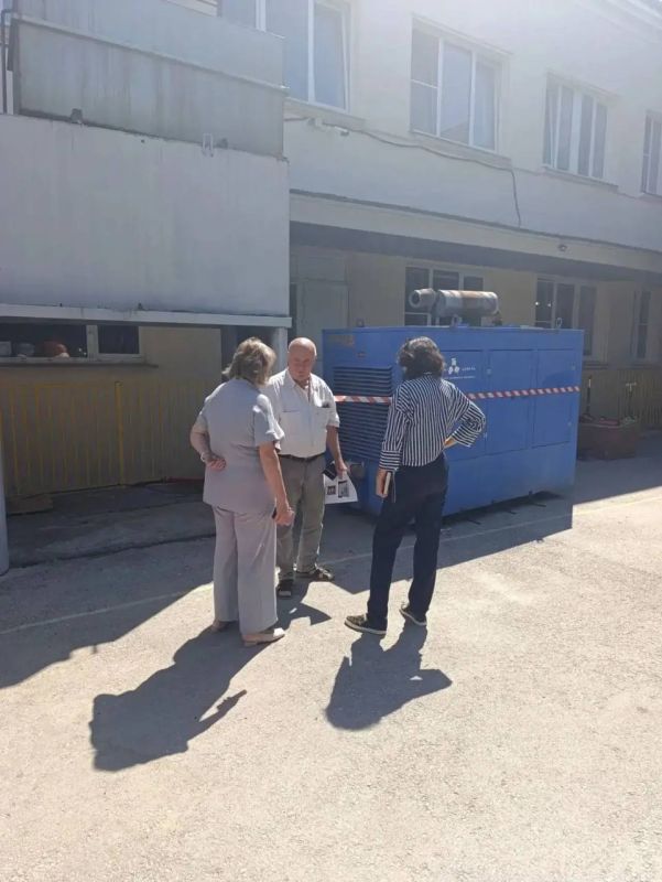 Горсвет: Пока в городе Севастополе имеется нестабильная работа энергосистемы, многие потребители используют резервные источники электроснабжения (РИСЭ), в т.ч. дошкольные образовательные учреждения Горсвет: Пока в городе Севастополе имеется нестабильная работа энергосистемы, многие потребители используют резервные источники электроснабжения (РИСЭ), в т.ч. дошкольные образовательные учреждения