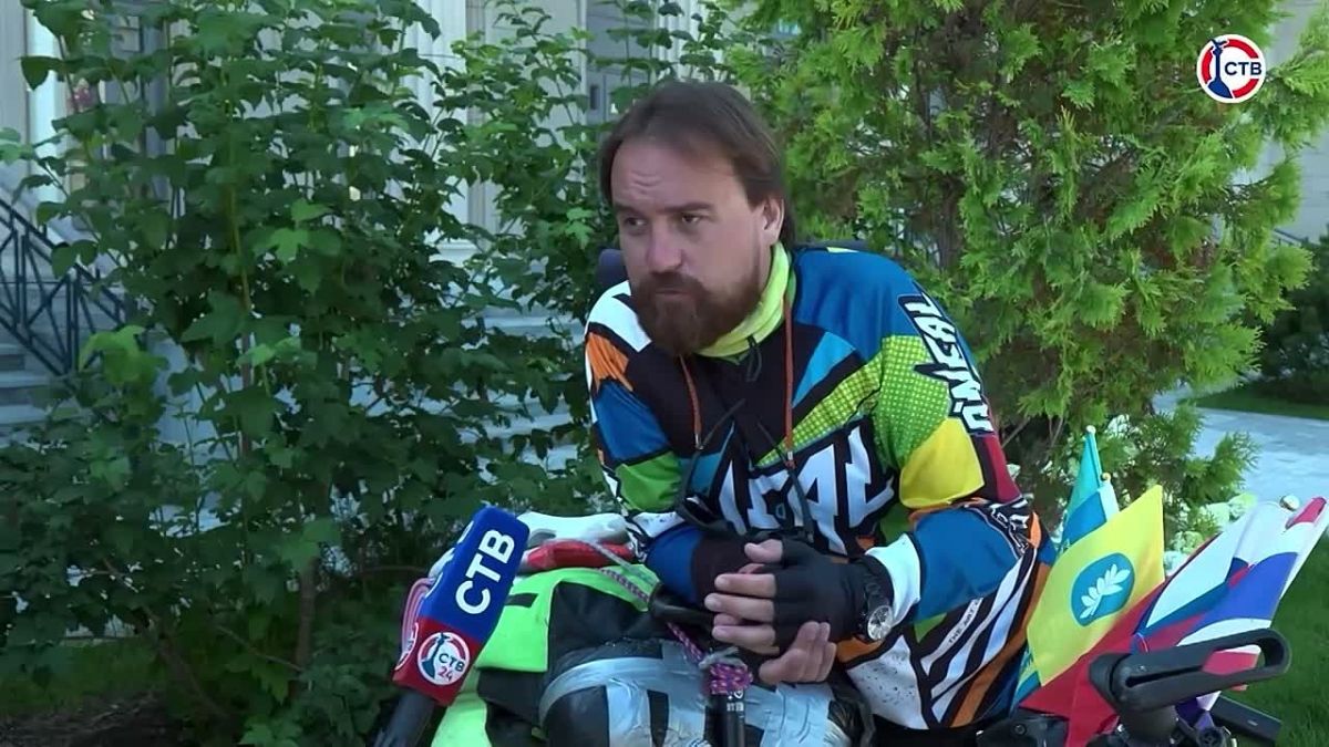 Крымчанин проехал 12 тысяч километров из Таиланда в Крым на велосипеде За 86 дней Андрей Павлов проехал 12 тысяч километров через Таиланд, Лаос, Китай и Казахстан, а финальной точкой путешествия стал Севастополь