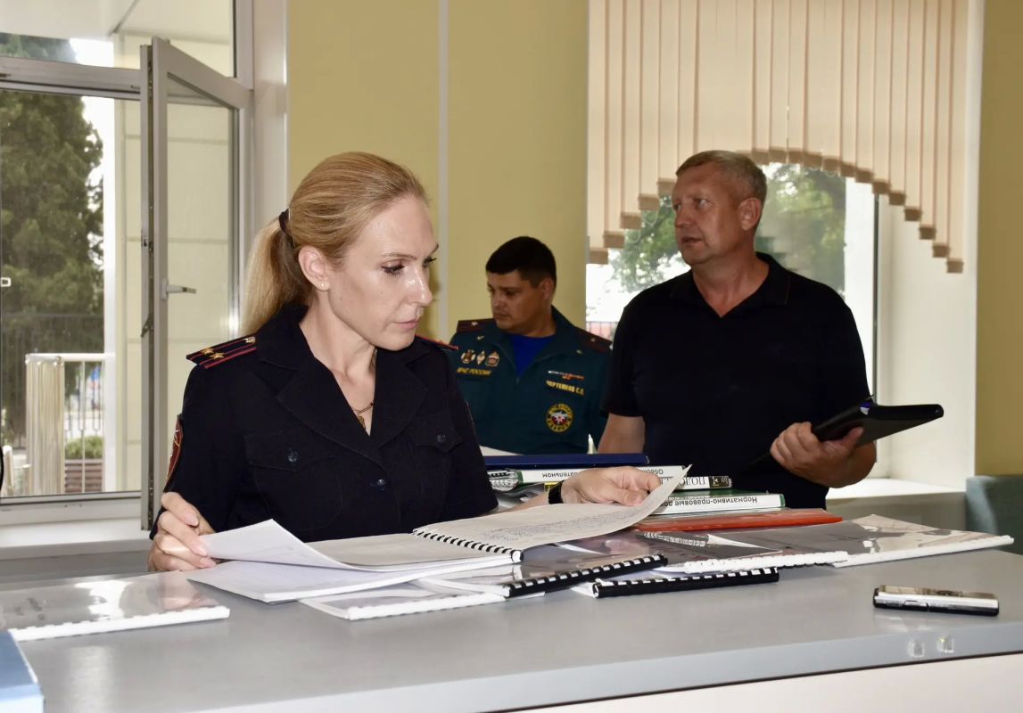 Севастополь готовится к новому учебному году: проверка идёт полным ходом! Севастополь готовится к новому учебному году: проверка идёт полным ходом!
