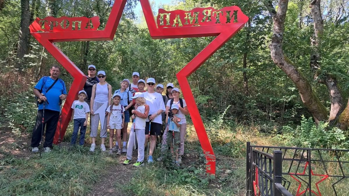 «Тропа памяти» в Севастополе: уже около 1000 посетителей! «Тропа памяти» в Севастополе: уже около 1000 посетителей!