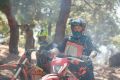В Севастополе продолжают тушить пожар у пляжа «Инжир» — волонтёры работают наравне с профессионалами
