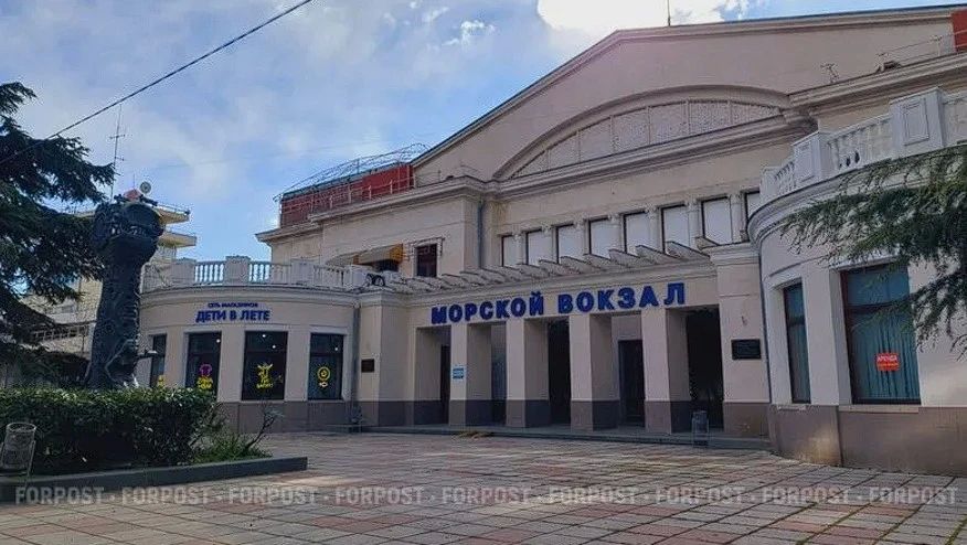 В Крыму расширяют границы портов Ялты и Керчи