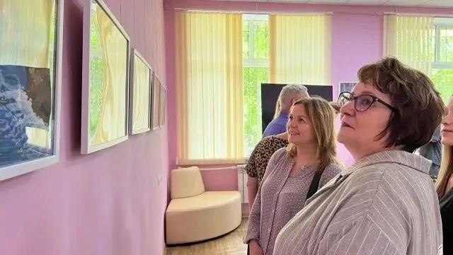 Выставка «Волшебный сундук преданий» открылась в Центре гуманитарно-технической информации Выставка «Волшебный сундук преданий» открылась в Центре гуманитарно-технической информации