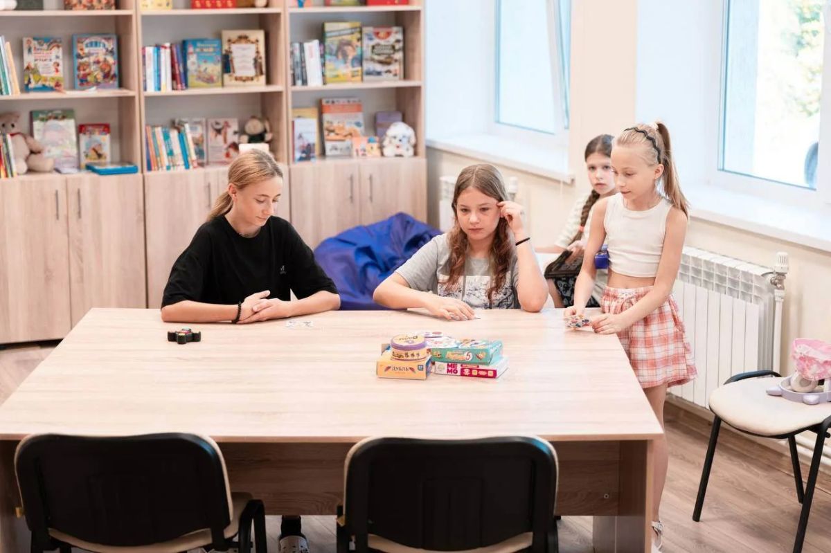 Татьяна Лобач: Посетила клуб первого отделения «Золотая балка», где на время ремонта Балаклавского Дворца культуры разместились его творческие коллективы Татьяна Лобач: Посетила клуб первого отделения «Золотая балка», где на время ремонта Балаклавского Дворца культуры разместились его творческие коллективы