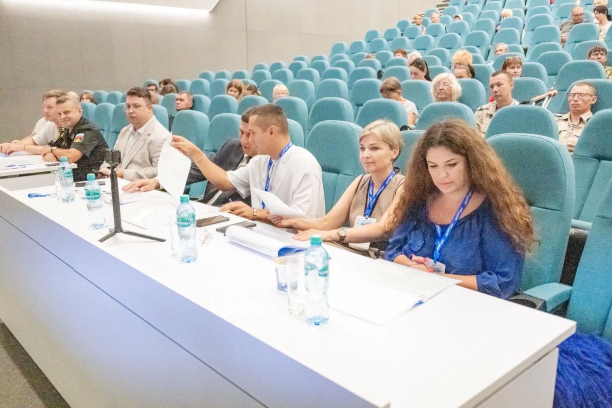 Михаил Развожаев: Песни, которые рождаются сейчас на передовой и в семейных кругах наших защитников, — это живая история и надежда, настоящая, нескрываемая любовь к Родине Михаил Развожаев: Песни, которые рождаются сейчас на передовой и в семейных кругах наших защитников, — это живая история и надежда, настоящая, нескрываемая любовь к Родине