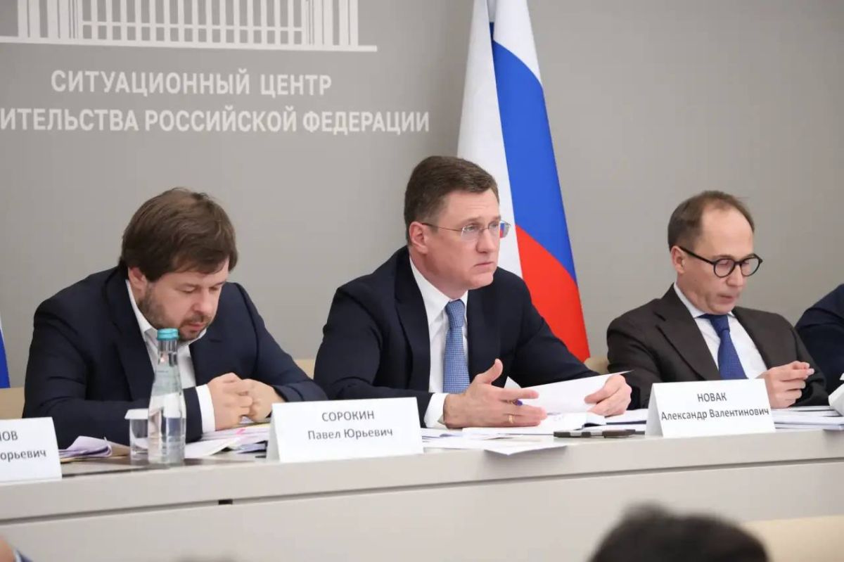 До конца года нефтяные компании России обязаны нарастить поставки топлива на внутренний рынок, чтобы не допустить дефицита и резкого роста цен До конца года нефтяные компании России обязаны нарастить поставки топлива на внутренний рынок, чтобы не допустить дефицита и резкого роста цен