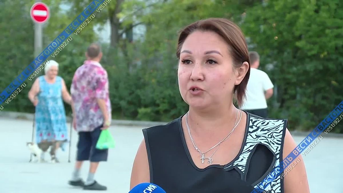 «Он зацепился за провода, полетел туда и рухнул»: очевидец — о падении БПЛА у школы № 38