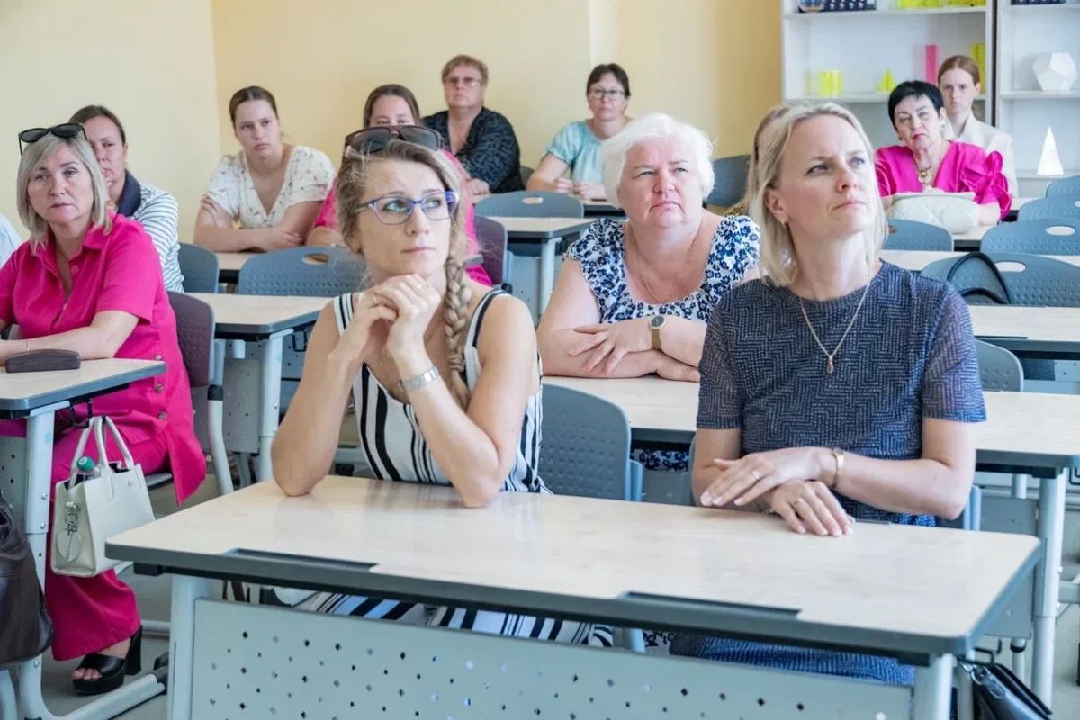 В Севастополе продолжаются традиционные августовские педагогические чтения в преддверии нового учебного года В Севастополе продолжаются традиционные августовские педагогические чтения в преддверии нового учебного года