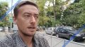 На улице Героев Подводников у пострадавшего от атаки ВСУ дома собираются волонтёры