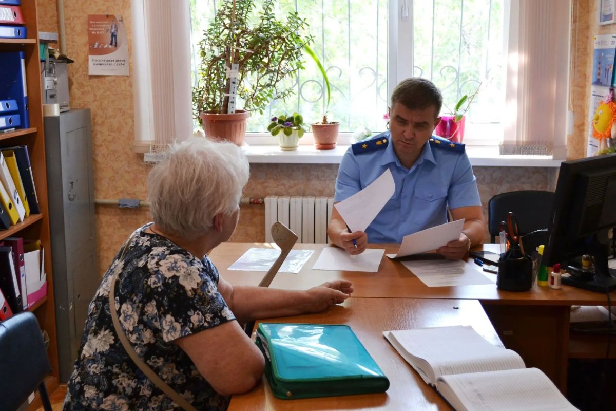 Первый заместитель прокурора города Севастополя Дмитрий Теллин провел прием граждан в Севастопольской региональной организации «Всероссийское общество инвалидов» Первый заместитель прокурора города Севастополя Дмитрий Теллин провел прием граждан в Севастопольской региональной организации «Всероссийское общество инвалидов»