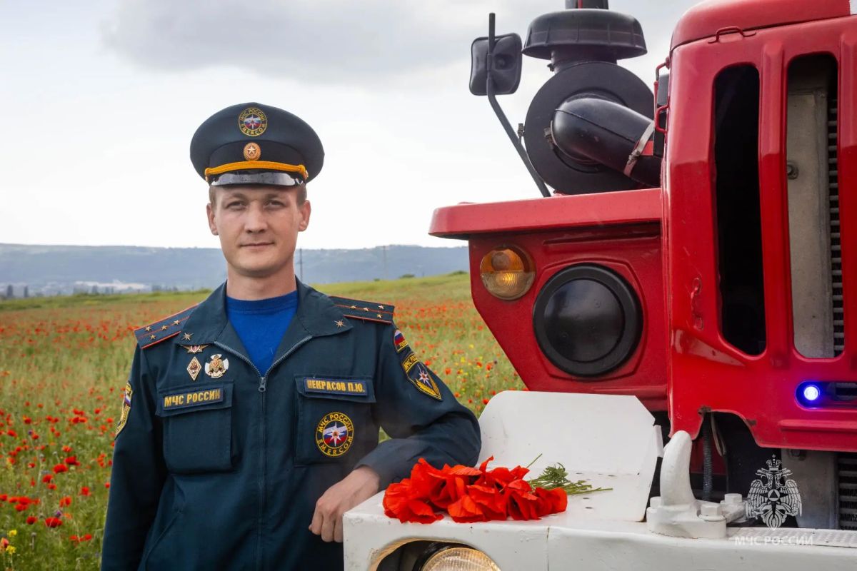 Отважные и фотогеничные огнеборцы служат в 5 пожарно-спасательной части МЧС России по Севастополю! Отважные и фотогеничные огнеборцы служат в 5 пожарно-спасательной части МЧС России по Севастополю!