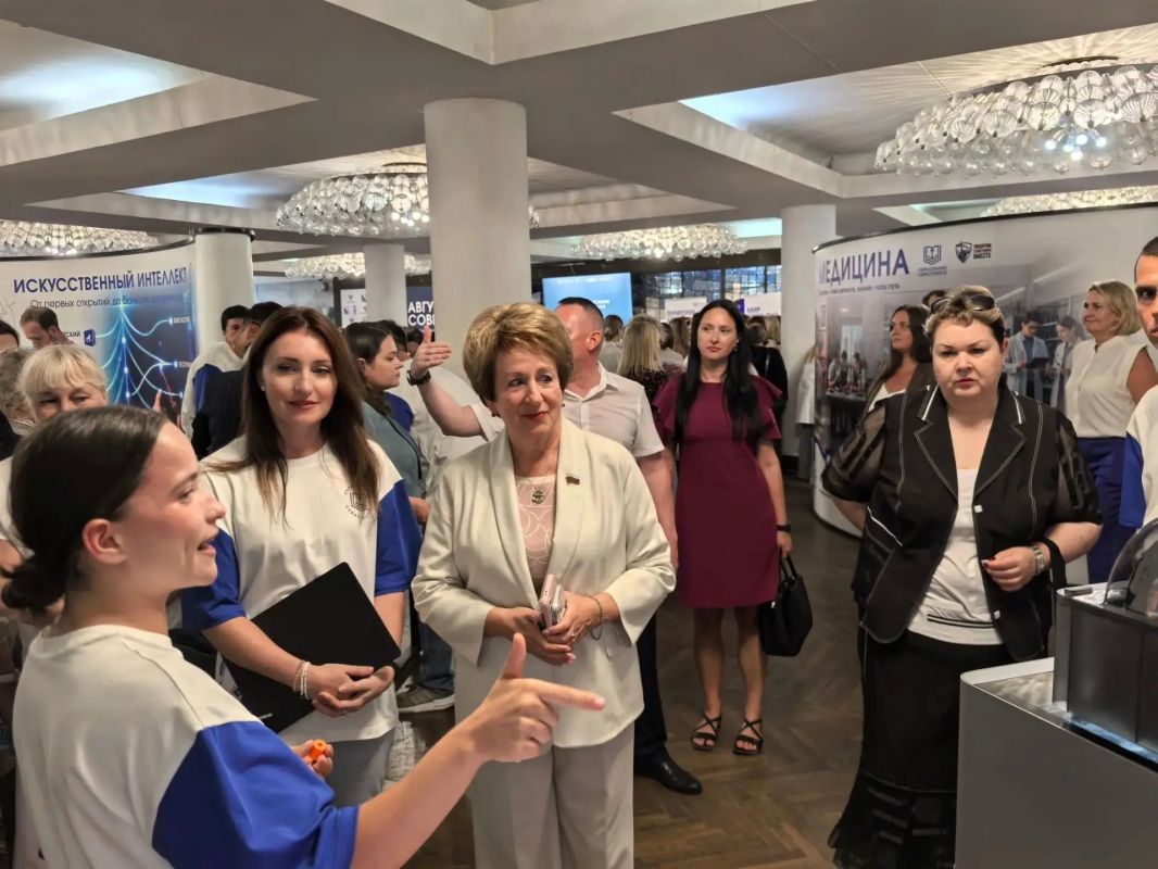 Екатерина Алтабаева: Приняла участие в традиционном августовском совещании работников образования и науки Севастополя Екатерина Алтабаева: Приняла участие в традиционном августовском совещании работников образования и науки Севастополя