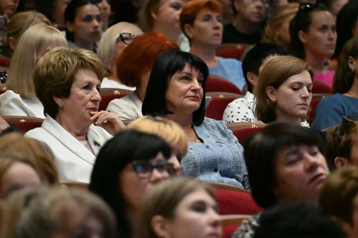 Екатерина Алтабаева: Приняла участие в традиционном августовском совещании работников образования и науки Севастополя Екатерина Алтабаева: Приняла участие в традиционном августовском совещании работников образования и науки Севастополя
