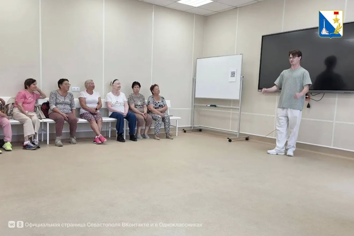 Для севастопольцев старшего поколения организовали бесплатные занятия по танцам Для севастопольцев старшего поколения организовали бесплатные занятия по танцам