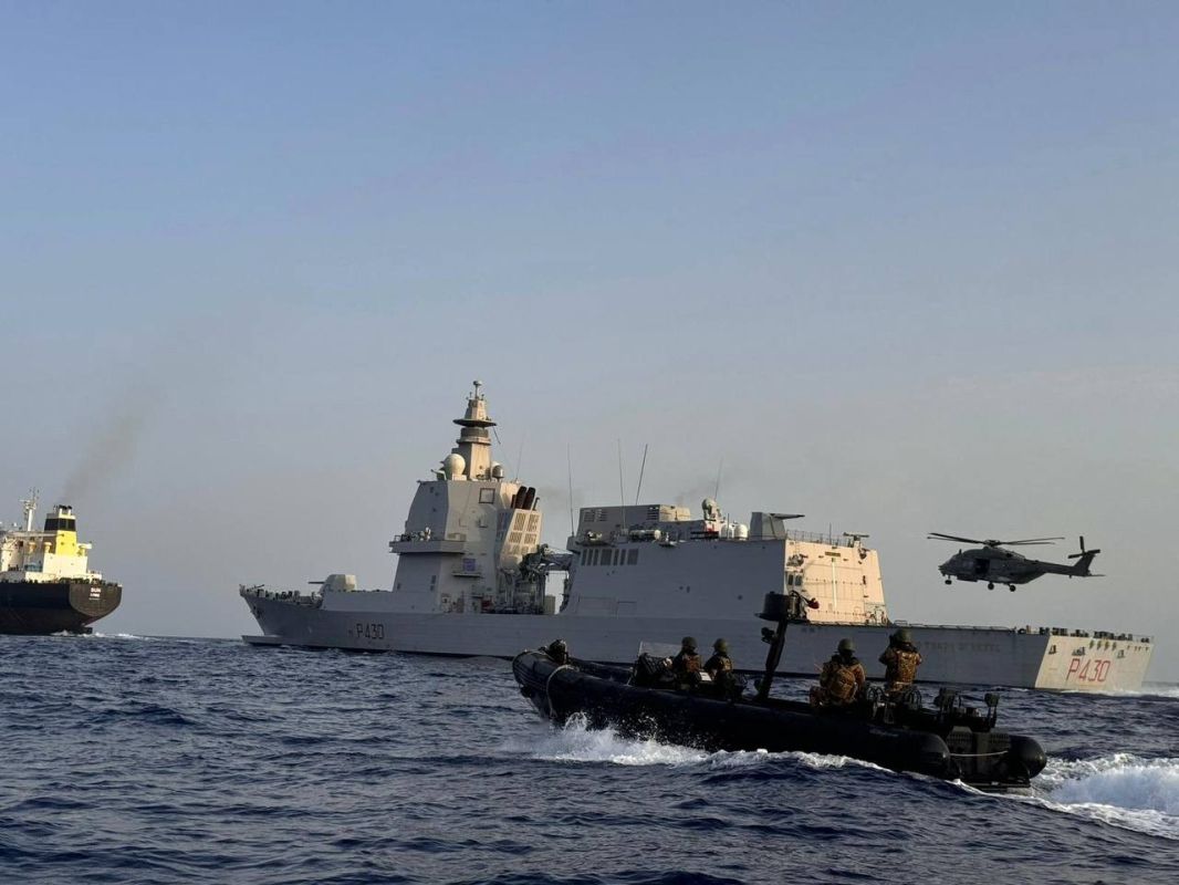 Кайя Каллас заявила, что в ходе военно-морской операции ЕС был захвачен танкер Sun Limbe, связанный с российскими частными военными компаниями, его задержали его как минимум на 30 дней Кайя Каллас заявила, что в ходе военно-морской операции ЕС был захвачен танкер Sun Limbe, связанный с российскими частными военными компаниями, его задержали его как минимум на 30 дней