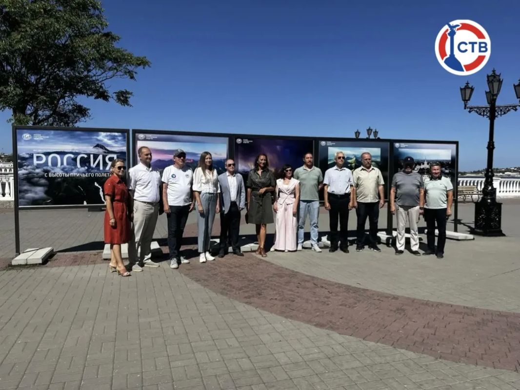 В Севастополе на Приморском бульваре открылась фотовыставка «Россия с высоты птичьего полета» В Севастополе на Приморском бульваре открылась фотовыставка «Россия с высоты птичьего полета»