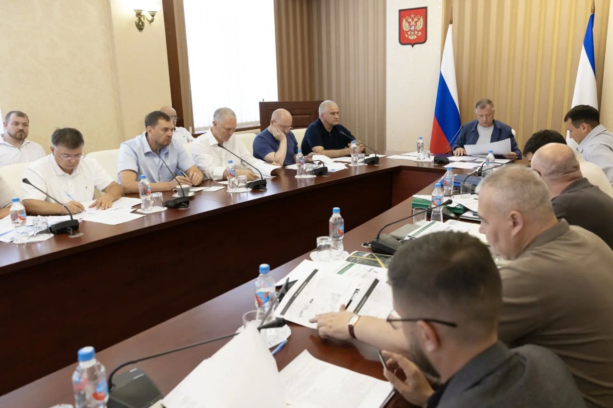 Марат Хуснуллин: Провёл в Республике Крым ряд совещаний по вопросам социально-экономического развития полуострова и мерам поддержки предпринимателей Марат Хуснуллин: Провёл в Республике Крым ряд совещаний по вопросам социально-экономического развития полуострова и мерам поддержки предпринимателей