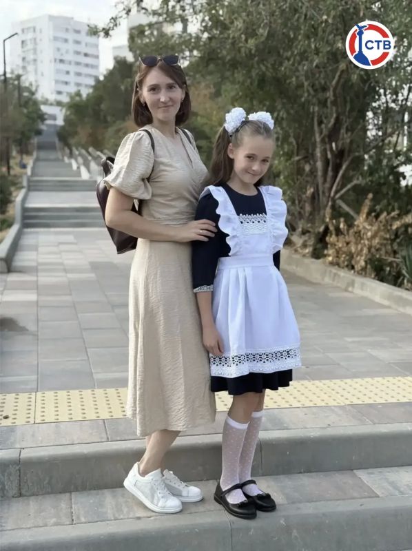 Воспоминания о школе хранит в сердце каждый Воспоминания о школе хранит в сердце каждый