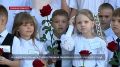 В севастопольской школе № 48 торжественно прозвенел звонок для первоклассников и выпускников