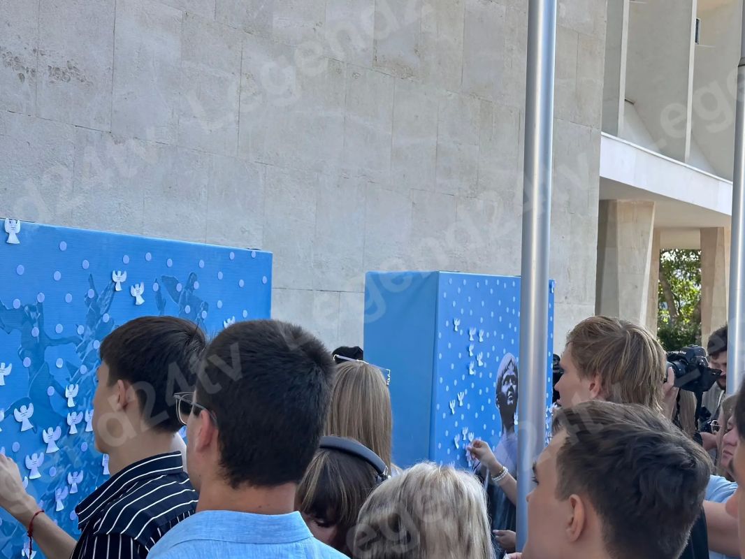 Память жертв террористического акта в Беслане почтили студенты СевГУ Память жертв террористического акта в Беслане почтили студенты СевГУ