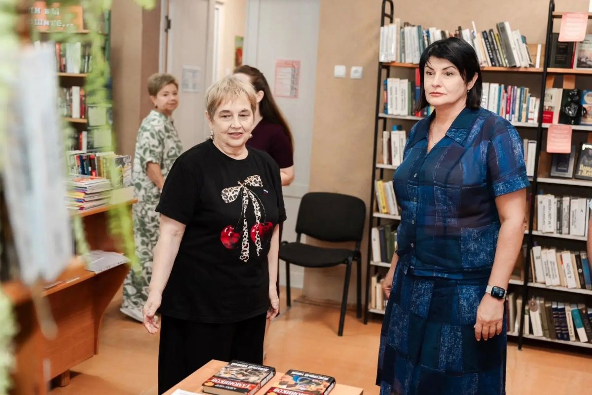 Татьяна Лобач: По поручению губернатора Севастополя Михаила Владимировича Развожаева в рамках общегородской инициативы «Защитим Севастополь вместе» продолжаем знакомиться с работой волонтёрских объединений и тех, кто... Татьяна Лобач: По поручению губернатора Севастополя Михаила Владимировича Развожаева в рамках общегородской инициативы «Защитим Севастополь вместе» продолжаем знакомиться с работой волонтёрских объединений и тех, кто...