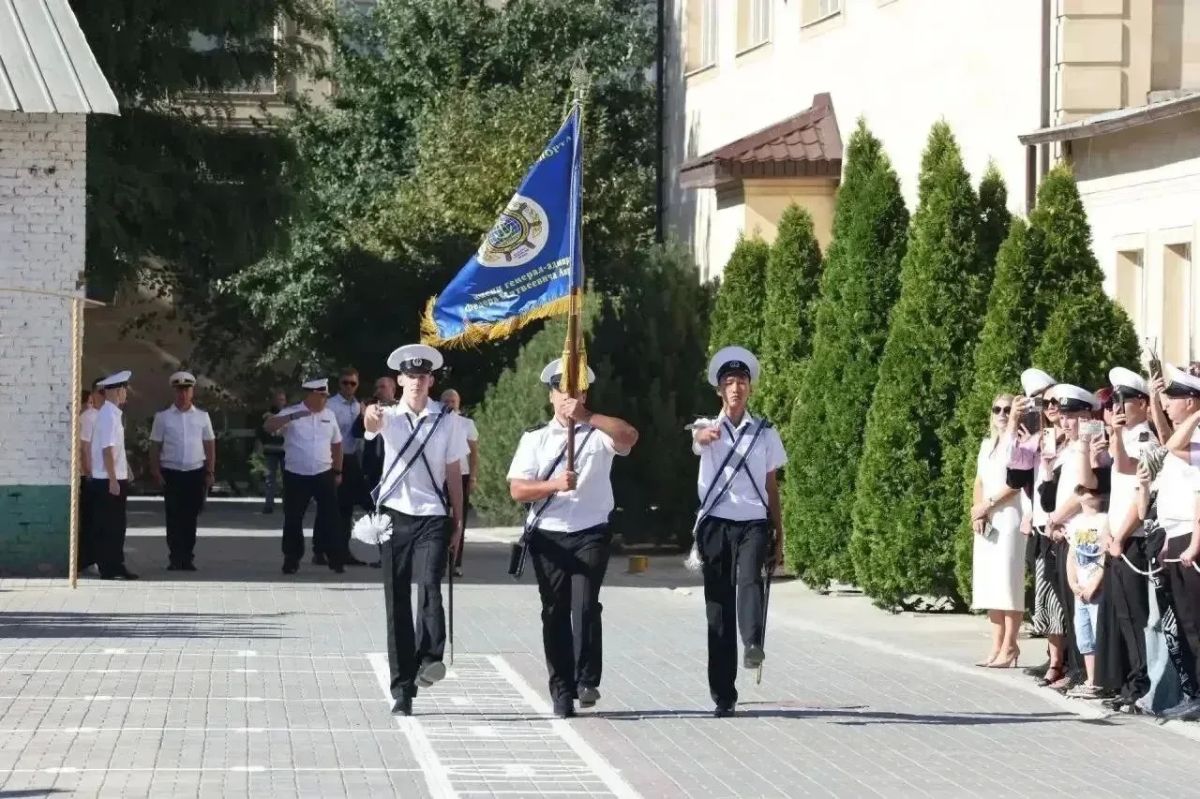 Севастопольская детская морская флотилия имени имени Адмирала Флота Советского Союза Н.Г. Кузнецова – кузница кадров Севастопольская детская морская флотилия имени имени Адмирала Флота Советского Союза Н.Г. Кузнецова – кузница кадров